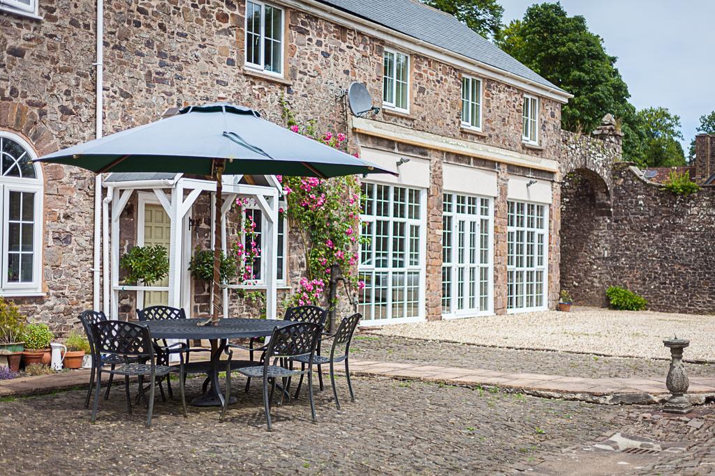 Stoodleigh Court Coach House Bed & Breakfast Tiverton  Exterior photo